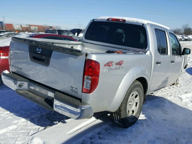 1N6AD0EV8FN725187 - 2015 NISSAN FRONTIER S SILVER photo 4