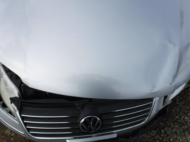 WVWWH63B24E004336 - 2004 VOLKSWAGEN PASSAT GLX 银色 照片 7