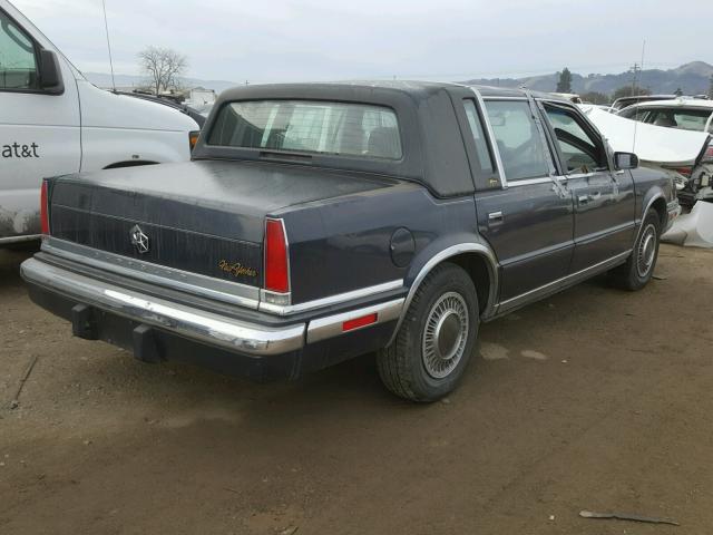 1C3XY66R2MD209565 - 1991 CHRYSLER NEW YORKER BLUE photo 4