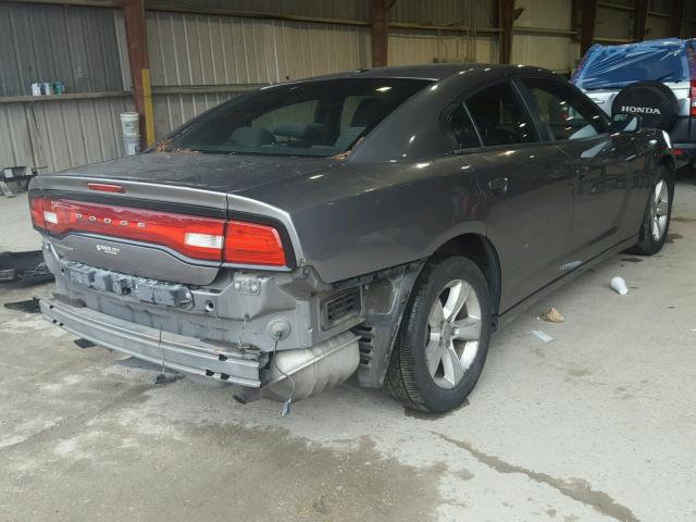 2B3CL3CG6BH527202 - 2011 DODGE CHARGER GRAY photo 4