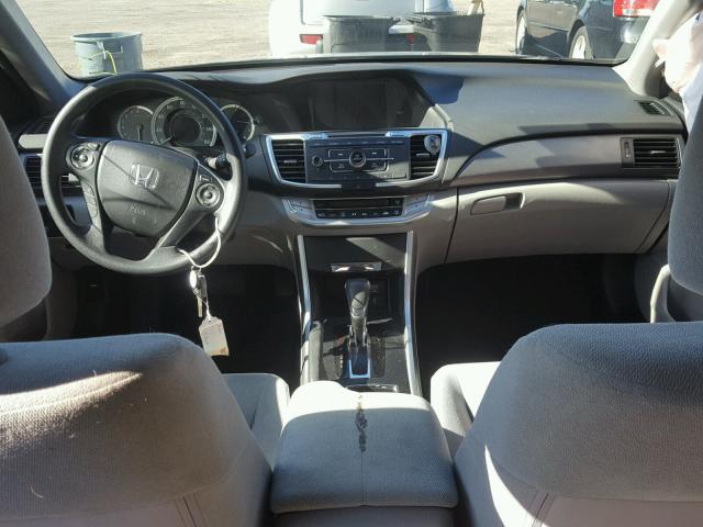 1HGCR2F37DA236940 - 2013 HONDA ACCORD LX GRAY photo 9