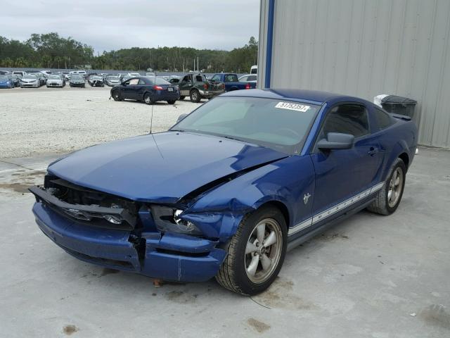 1ZVHT80N495141753 - 2009 FORD MUSTANG BLUE photo 2