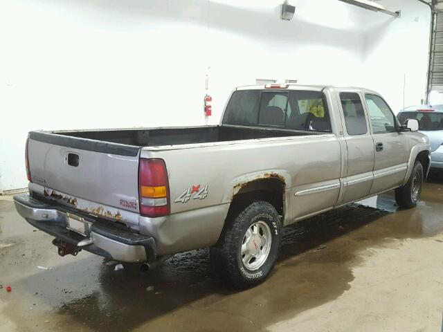 1GTEK19TXYE317530 - 2000 GMC NEW SIERRA SILVER photo 4