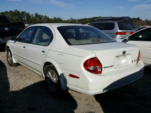 JN1CA31D01T838366 - 2001 NISSAN MAXIMA GXE WHITE photo 3