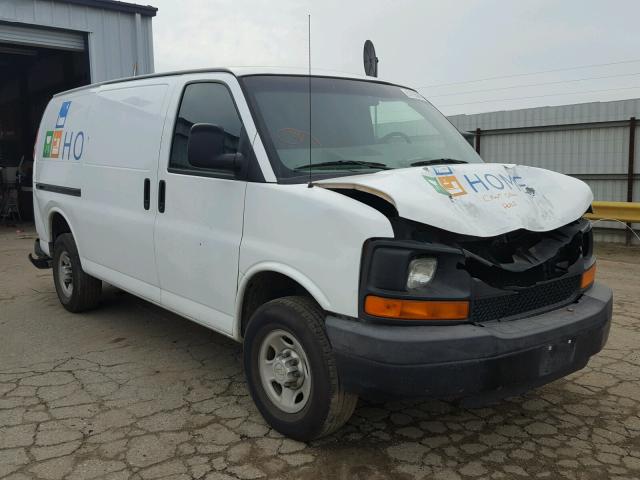 1GCGG25V471172420 - 2007 CHEVROLET EXPRESS G2 WHITE photo 1