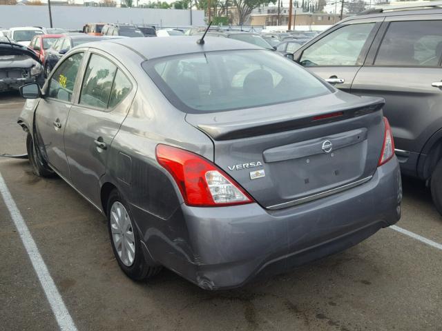 3N1CN7AP2HL800979 - 2017 NISSAN VERSA S GRAY photo 3