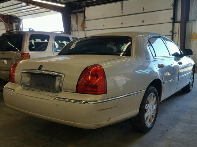 1LNHM81W75Y620356 - 2005 LINCOLN TOWN CAR S GRAY photo 4