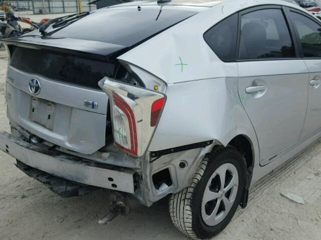 JTDKN3DU4D0342193 - 2013 TOYOTA PRIUS SILVER photo 9