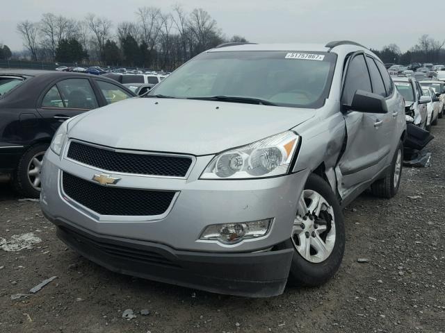 1GNKRFED0CJ376359 - 2012 CHEVROLET TRAVERSE L SILVER photo 2