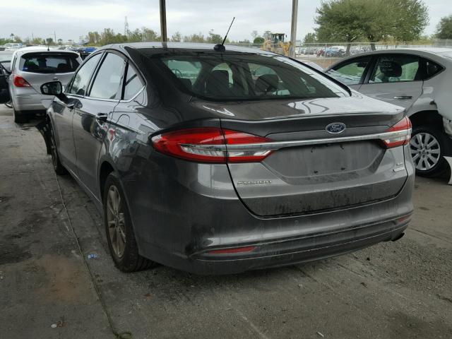 3FA6P0HD6HR364261 - 2017 FORD FUSION SE GRAY photo 3