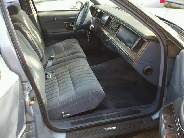 1LNCM81W6MY768393 - 1991 LINCOLN TOWN CAR E BLUE photo 5