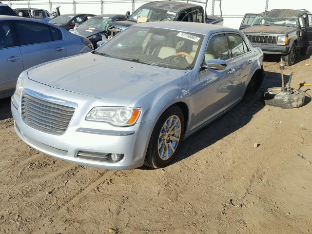 2C3CCAET1DH589594 - 2013 CHRYSLER 300C BLUE photo 2