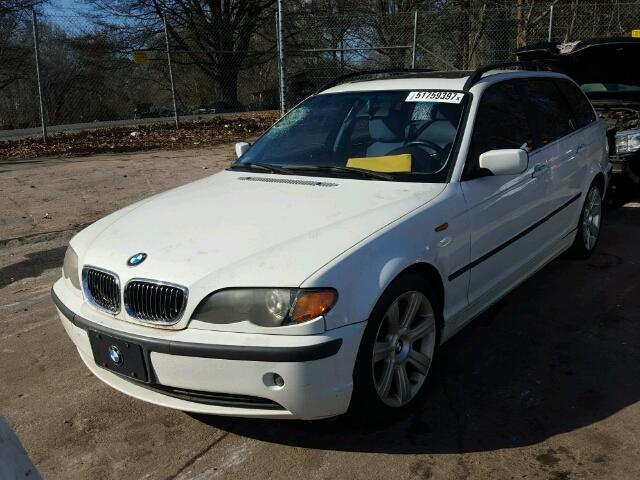 WBAEN33413PC11341 - 2003 BMW 325 IT WHITE photo 2