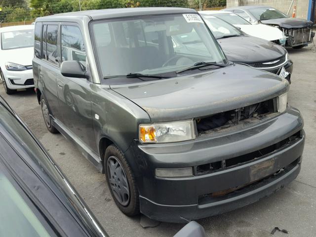 JTLKT324640137892 - 2004 TOYOTA SCION XB GREEN photo 1
