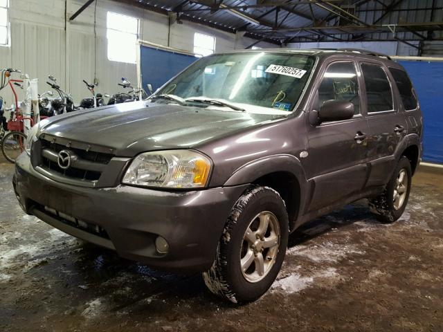 4F2YZ94186KM21946 - 2006 MAZDA TRIBUTE S GRAY photo 2