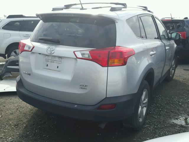 2T3RFREVXEW128277 - 2014 TOYOTA RAV4 XLE SILVER photo 4