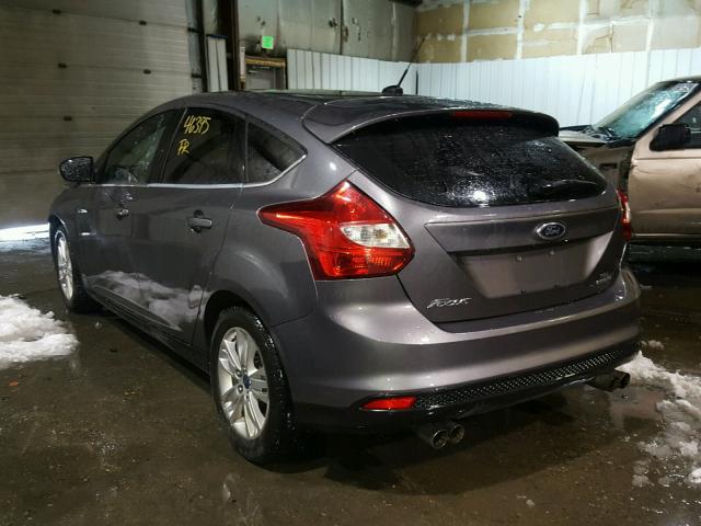 1FAHP3M21CL436425 - 2012 FORD FOCUS SEL GRAY photo 3