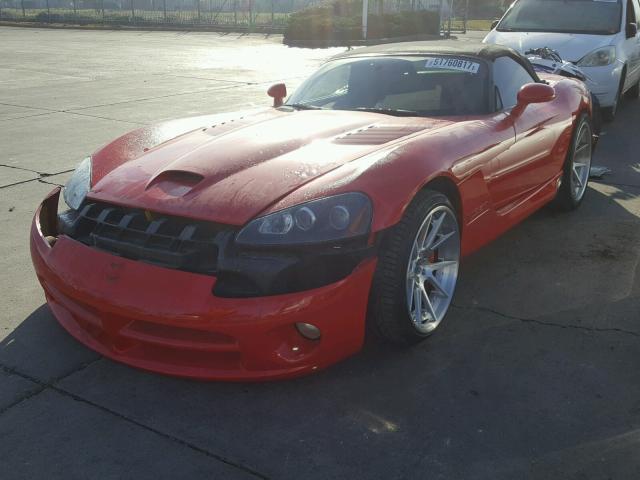 1B3JZ65Z74V100076 - 2004 DODGE VIPER SRT- RED photo 2