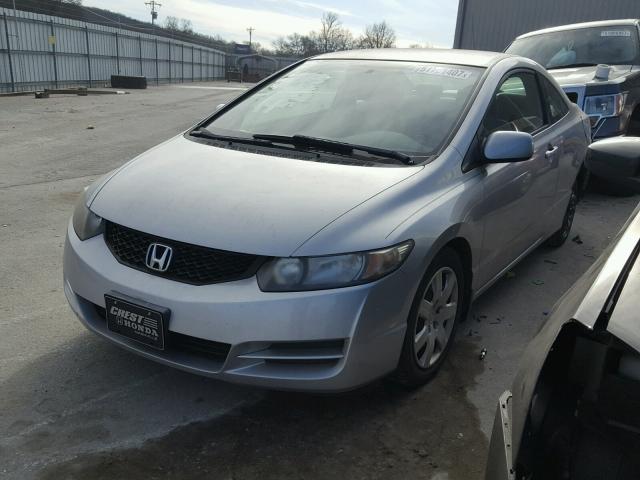 2HGFG12689H535892 - 2009 HONDA CIVIC LX SILVER photo 2