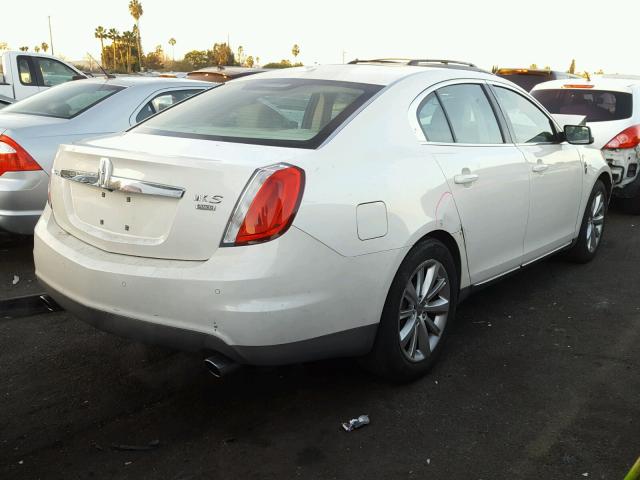 1LNHM94R09G604197 - 2009 LINCOLN MKS WHITE photo 4