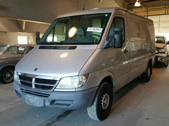 WD0PD644265965089 - 2006 DODGE SPRINTER 2 SILVER photo 2