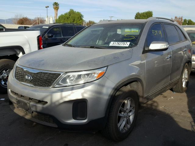 5XYKT4A75EG457441 - 2014 KIA SORENTO LX SILVER photo 2