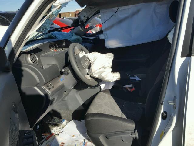 JTLZE4FE8FJ072767 - 2015 TOYOTA SCION XB 白色 照片 5
