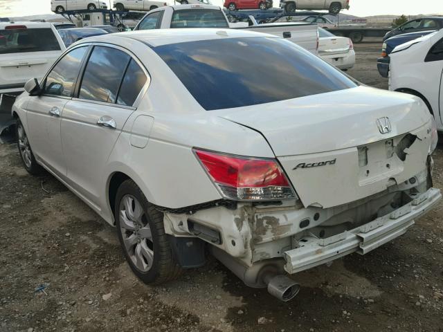 1HGCP3F84AA025424 - 2010 HONDA ACCORD EXL WHITE photo 3