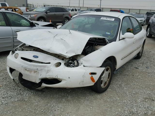 1FALP52U9TG220924 - 1996 FORD TAURUS GL WHITE photo 2