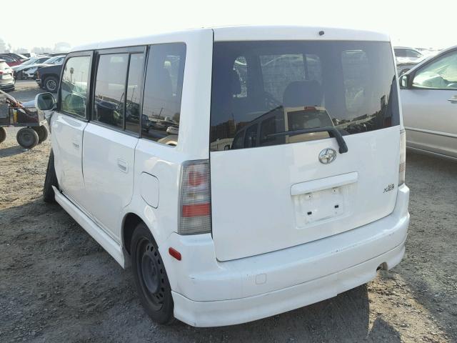 JTLKT324964109208 - 2006 TOYOTA SCION XB WHITE photo 3