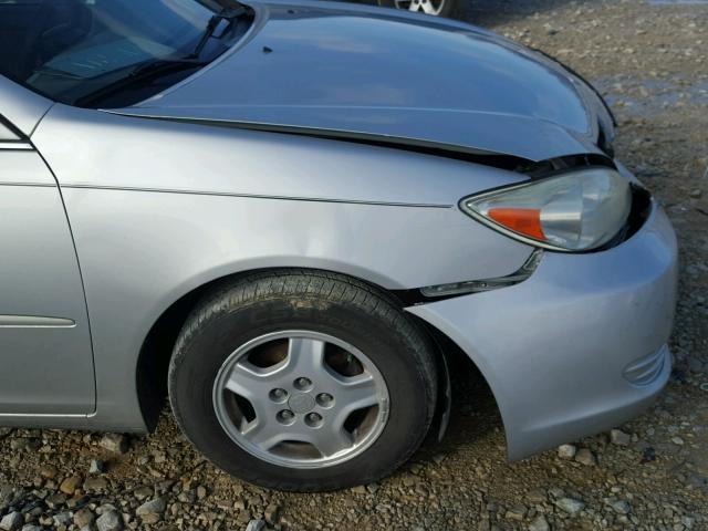 4T1BF32K12U536020 - 2002 TOYOTA CAMRY LE SILVER photo 9