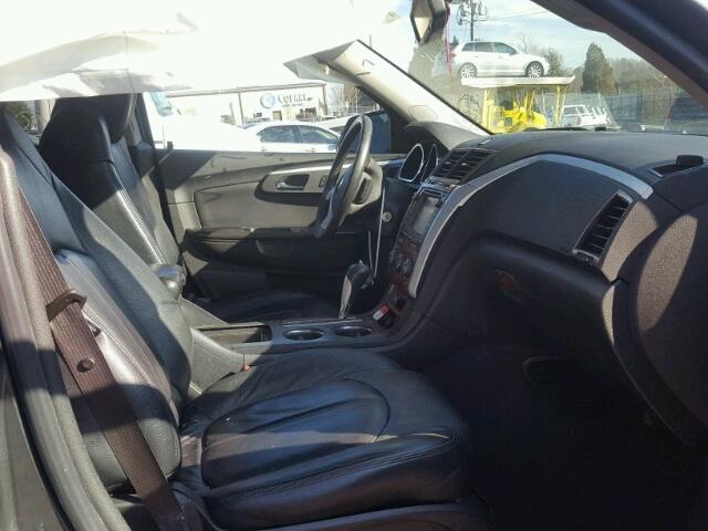 1GNLRFED5AS147851 - 2010 CHEVROLET TRAVERSE L GRAY photo 5