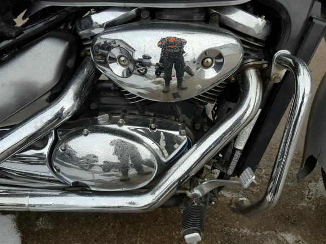 JS1VS54A622102789 - 2002 SUZUKI VL800 SILVER photo 7