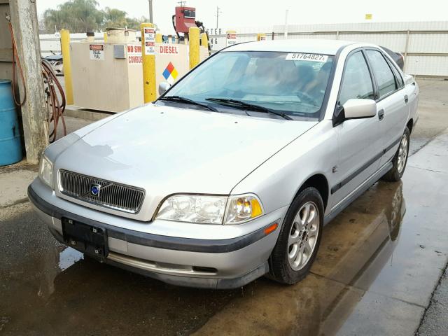 YV1VS2552YF487236 - 2000 VOLVO S40 SILVER photo 2