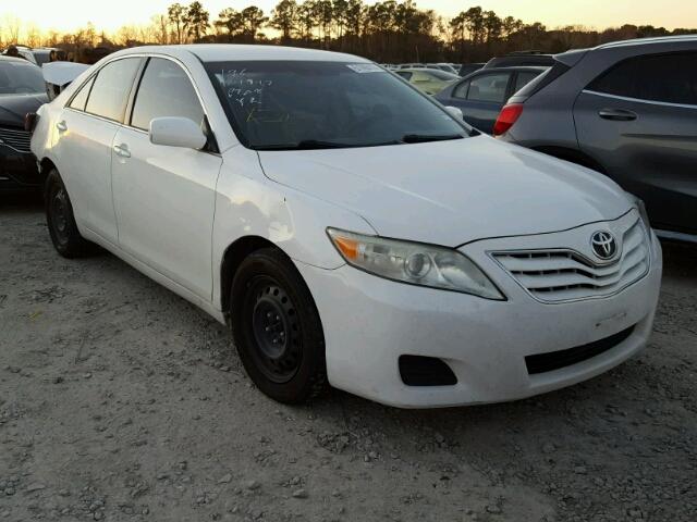 4T1BF3EK0BU702247 - 2011 TOYOTA CAMRY BASE WHITE photo 1