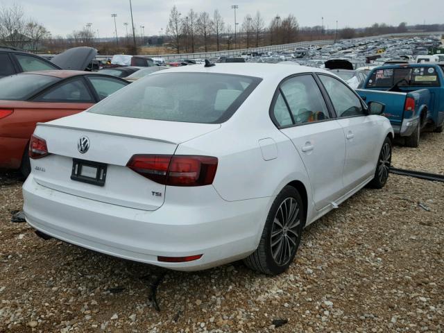 3VWD17AJ3GM404977 - 2016 VOLKSWAGEN JETTA SPOR WHITE photo 3