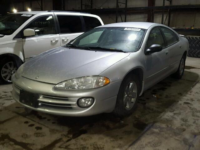 2B3HD56G73H533960 - 2003 DODGE INTREPID E SILVER photo 2