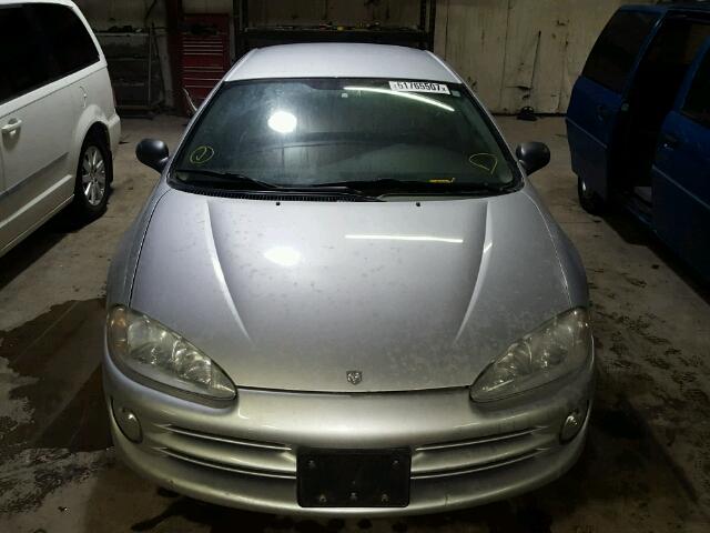 2B3HD56G73H533960 - 2003 DODGE INTREPID E SILVER photo 9