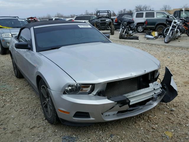 1ZVBP8EN3A5116205 - 2010 FORD MUSTANG SILVER photo 1