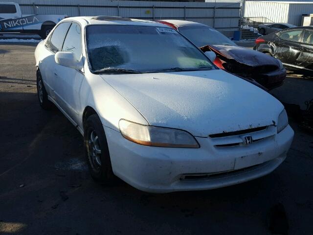 1HGCG1655XA031493 - 1999 HONDA ACCORD EX WHITE photo 1