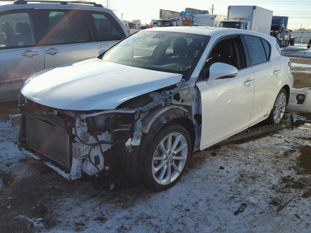 JTHKD5BH9B2025739 - 2011 LEXUS CT 200 WHITE photo 2