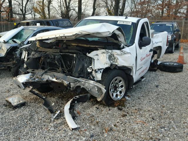 1GTEC14C18E158630 - 2008 GMC SIERRA C15 WHITE photo 2