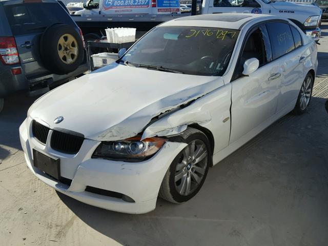 WBAVC53508FZ89344 - 2008 BMW 328 I SULE WHITE photo 2