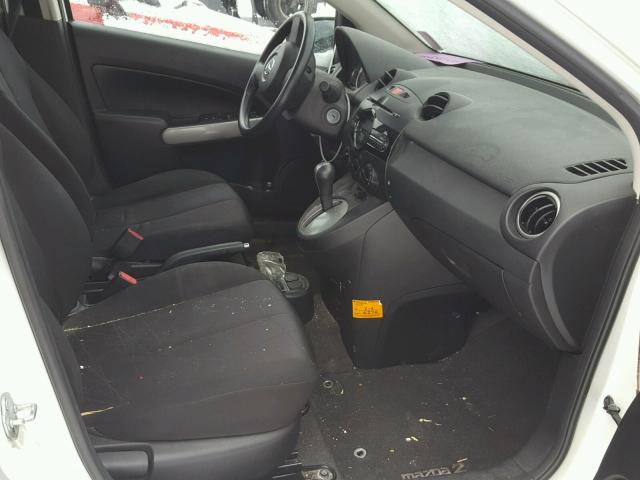 JM1DE1HY5B0120141 - 2011 MAZDA MAZDA2 WHITE photo 5