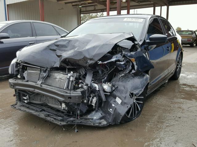3VWD17AJ6GM279473 - 2016 VOLKSWAGEN JETTA SPOR BLACK photo 2