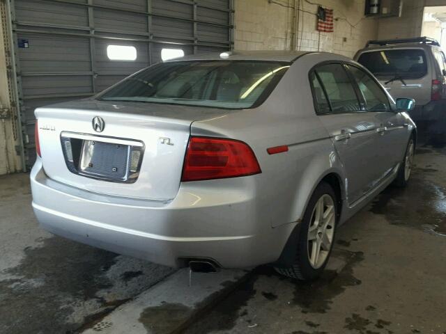 19UUA65594A017239 - 2004 ACURA TL SILVER photo 4