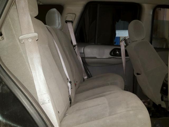 1GNDT13S352256888 - 2005 CHEVROLET TRAILBLAZE GRAY photo 6