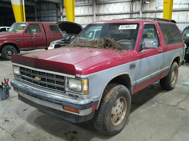 1GNCT18R5H8175720 - 1987 CHEVROLET BLAZER S10 RED photo 2