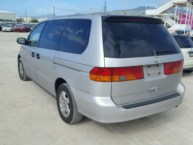 2HKRL18562H558235 - 2002 HONDA ODYSSEY LX SILVER photo 3