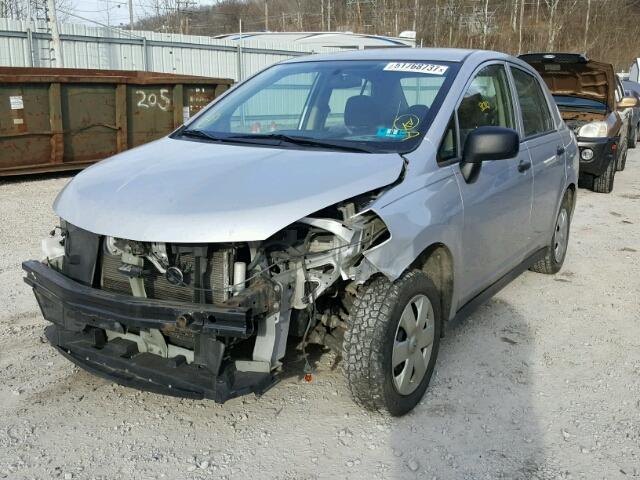 3N1CC11E59L465266 - 2009 NISSAN VERSA S SILVER photo 2